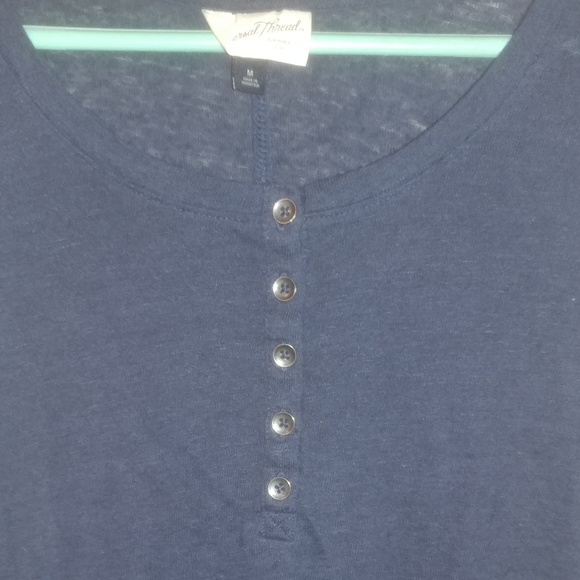 Navy blue shirt. - Picture 3 of 6